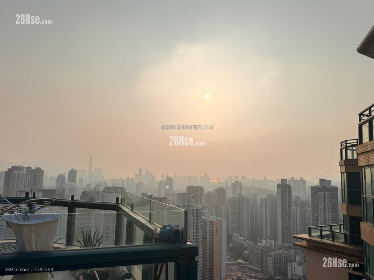 Galaxia Sell 3 Bedrooms , 2 Bathrooms 1,271 ft²