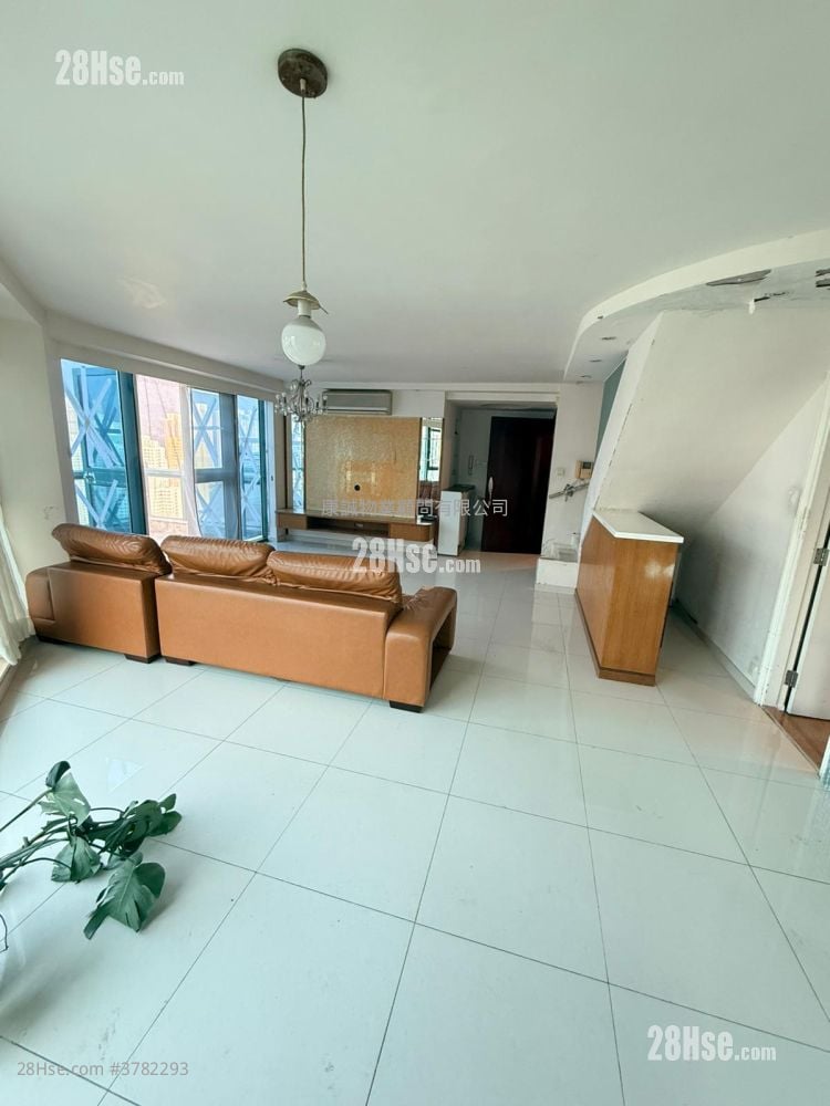 Galaxia Sell 3 Bedrooms , 2 Bathrooms 1,271 ft²