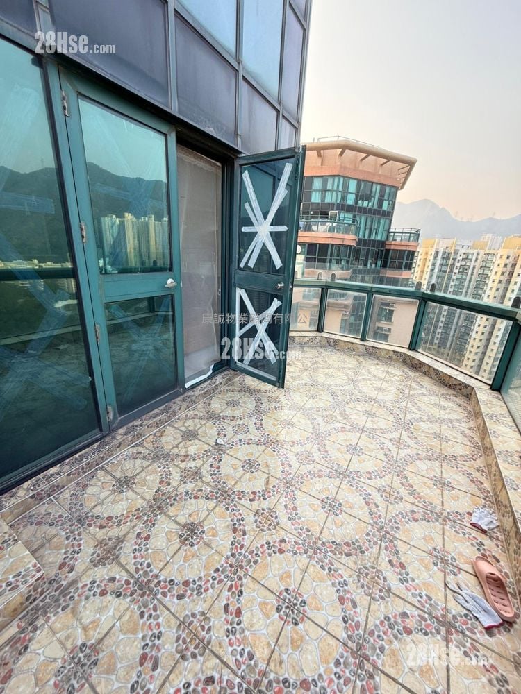 Galaxia Sell 3 Bedrooms , 2 Bathrooms 1,271 ft²