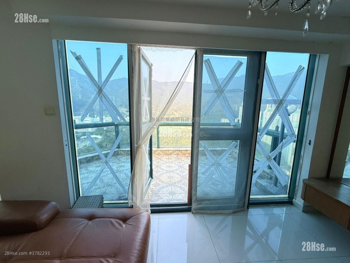 Galaxia Sell 3 Bedrooms , 2 Bathrooms 1,271 ft²