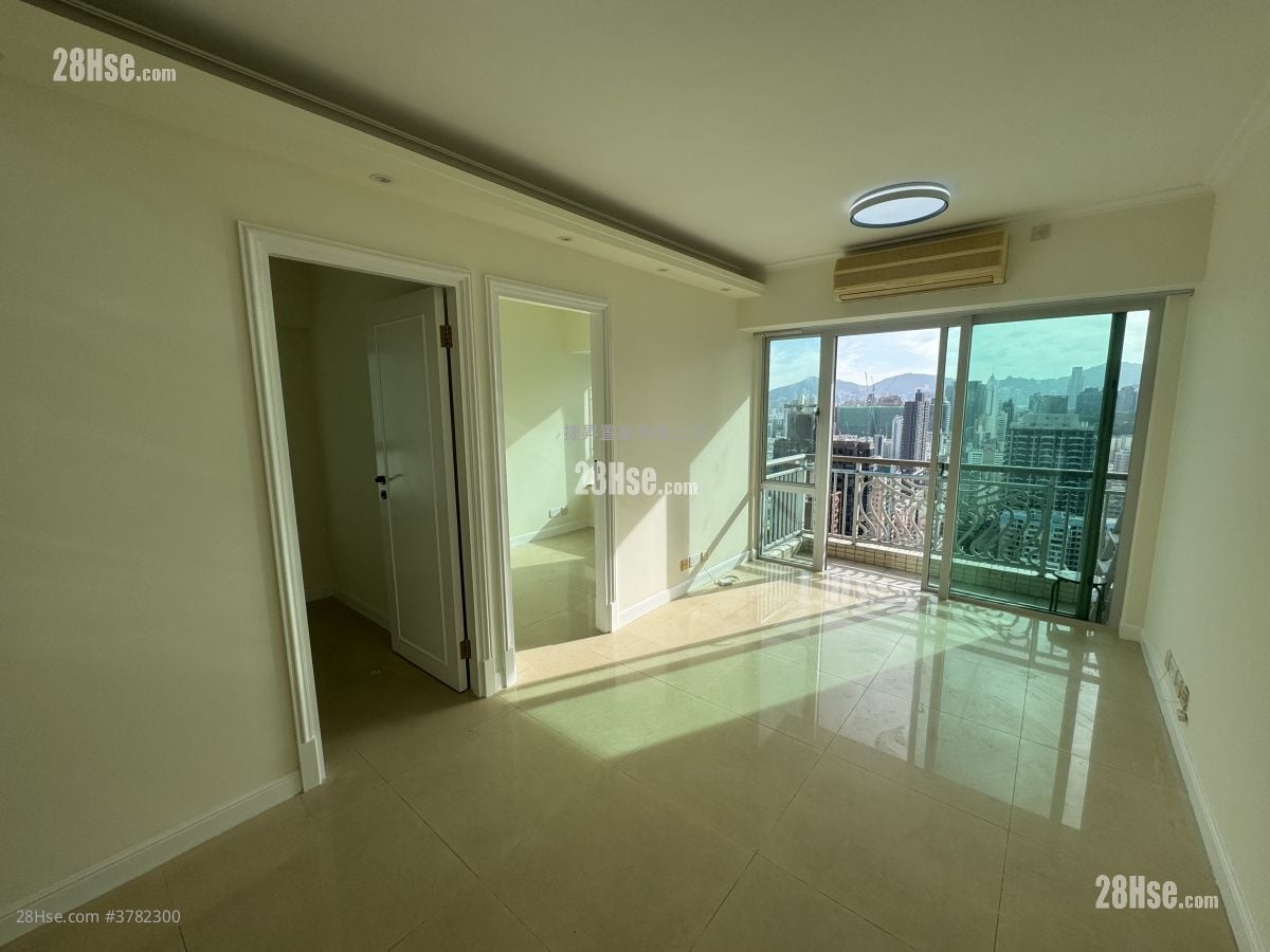 Sky Tower Sell 2 Bedrooms , 1 Bathroom 452 ft²