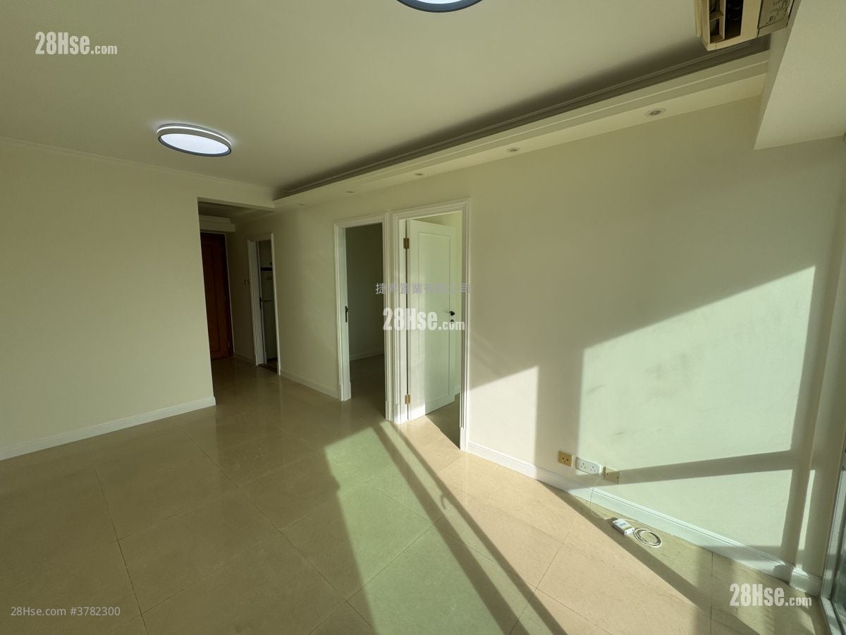 Sky Tower Sell 2 Bedrooms , 1 Bathroom 452 ft²