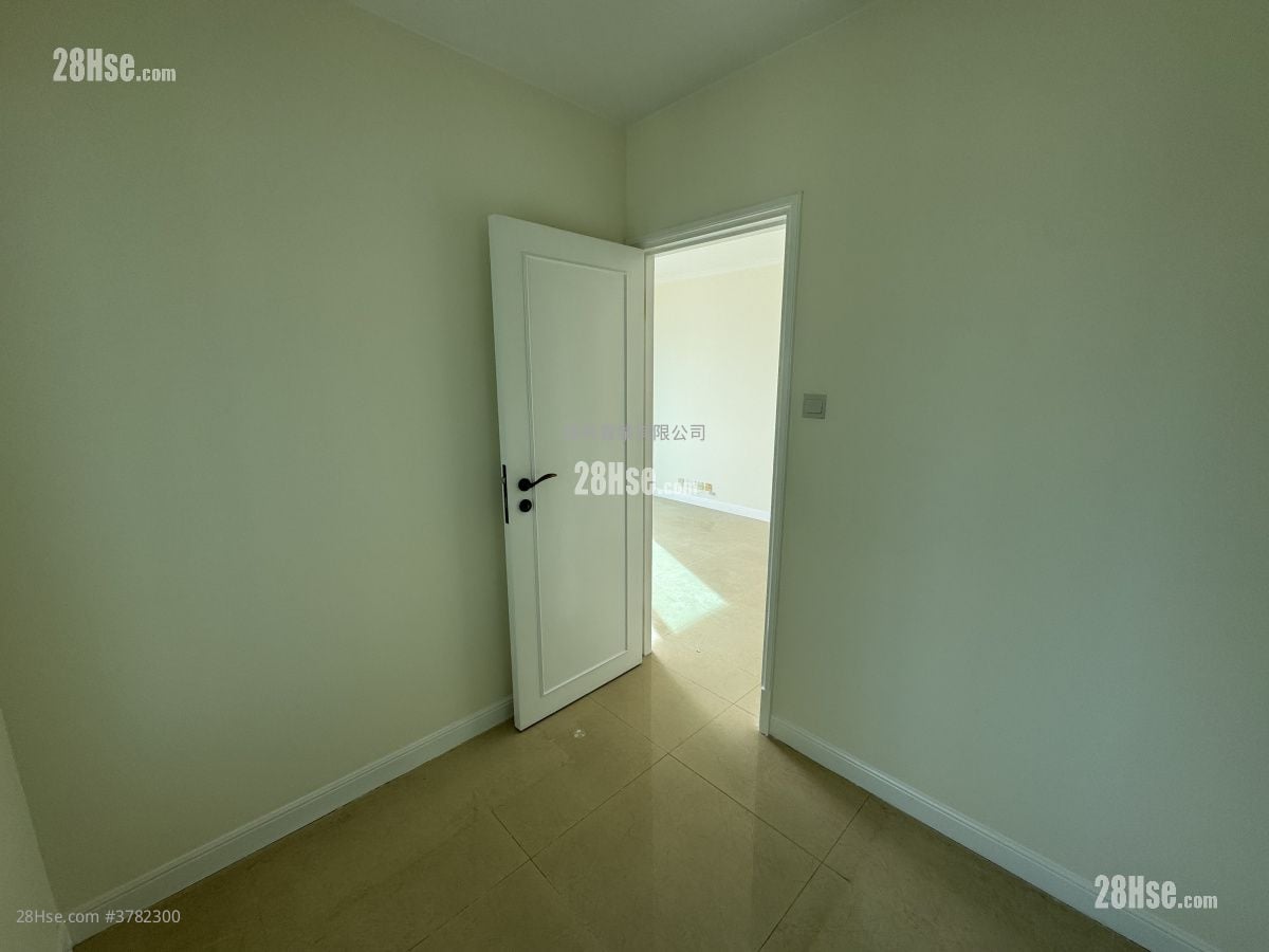 Sky Tower Sell 2 Bedrooms , 1 Bathroom 452 ft²