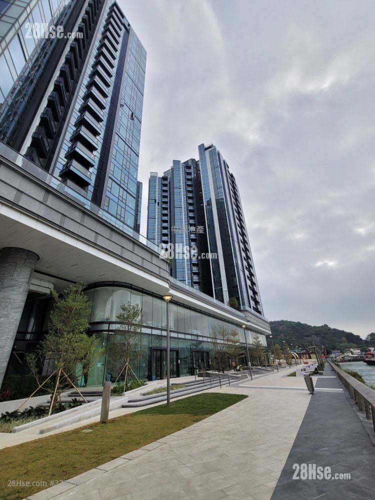 Montego Bay Sell 3 Bedrooms , 2 Bathrooms 798 ft²