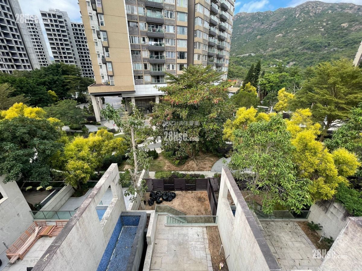 星堤 租盘 3 房 , 5+ 浴室 2,586 平方尺