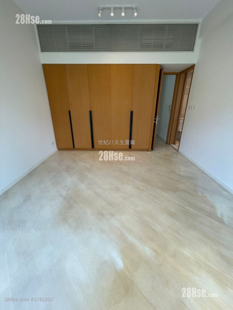 星堤 租盘 3 房 , 5+ 浴室 2,586 平方尺