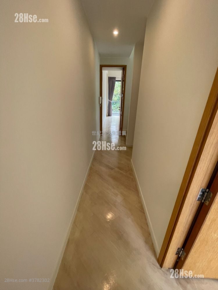 星堤 租盘 3 房 , 5+ 浴室 2,586 平方尺