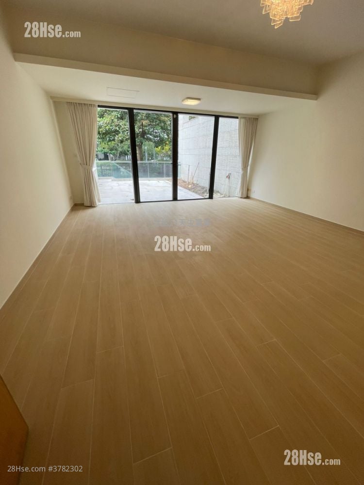 星堤 租盘 3 房 , 5+ 浴室 2,586 平方尺