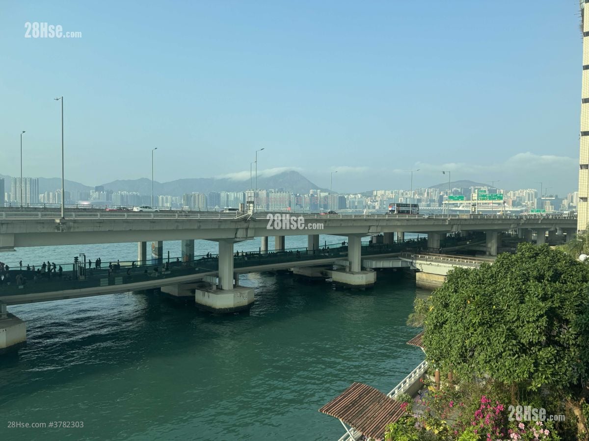 Provident Centre Sell 3 Bedrooms , 3 Bathrooms 1,249 ft²