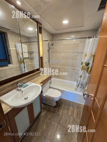 Royal Peninsula Sell 2 Bedrooms 563 ft²