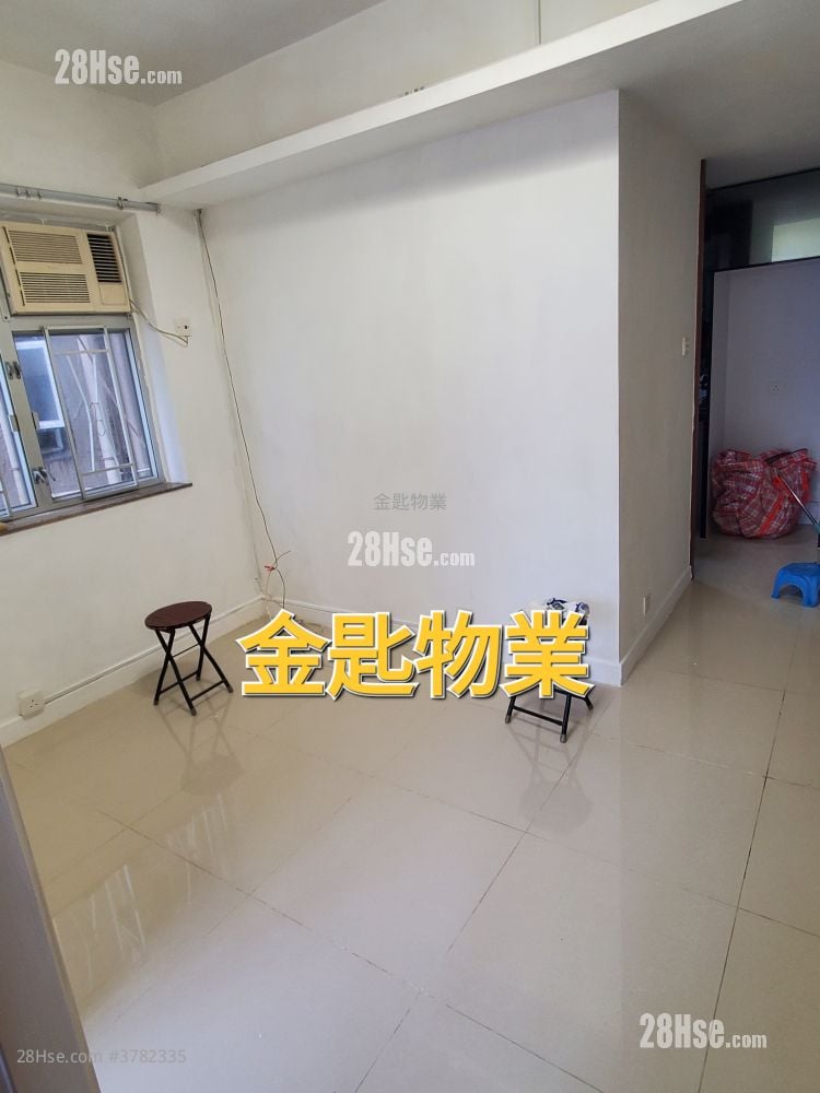 Ka Po Building Sell 2 Bedrooms , 1 Bathroom 417 ft²