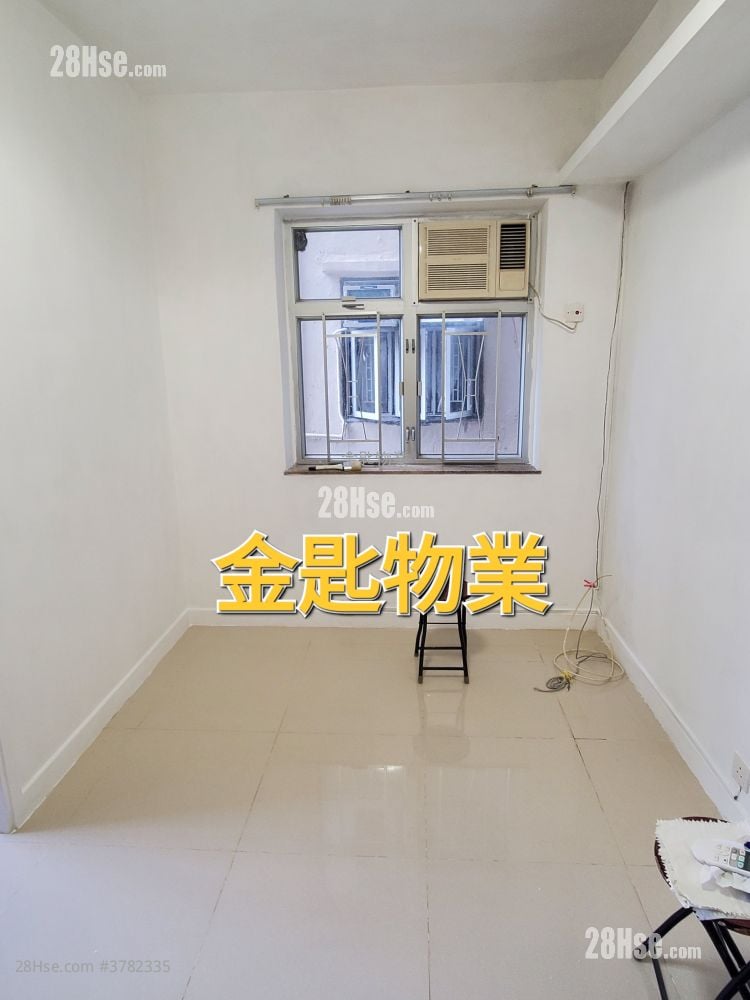 Ka Po Building Sell 2 Bedrooms , 1 Bathroom 417 ft²