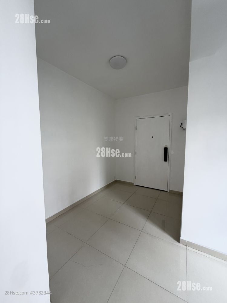 Kwai Dao Building Sell 2 Bedrooms , 1 Bathroom 355 ft²
