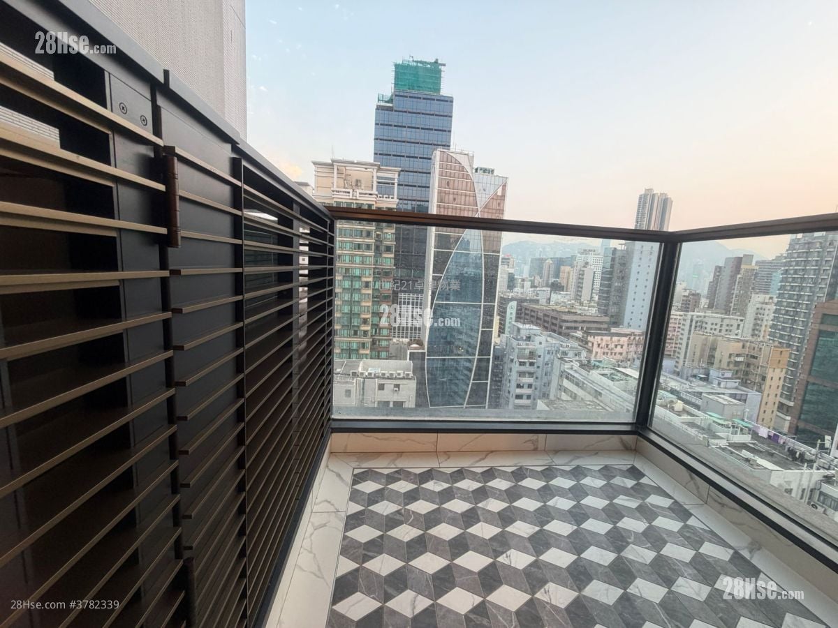 Topside Residence Rental 2 Bedrooms , 1 Bathroom 385 ft²