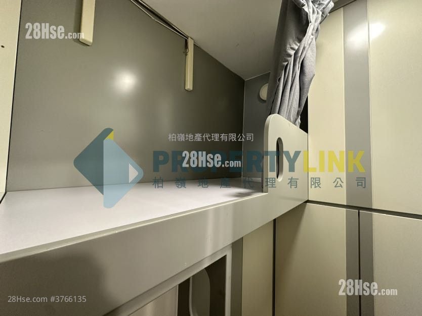 Hollywood Terrace Sell 2 Bedrooms , 1 Bathroom 615 ft²