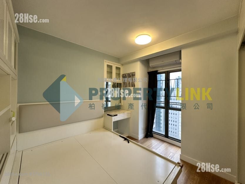 Hollywood Terrace Sell 2 Bedrooms , 1 Bathroom 615 ft²