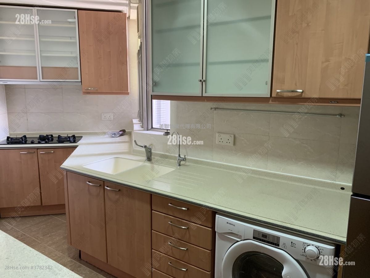 Sorrento Sell 3 Bedrooms 762 ft²