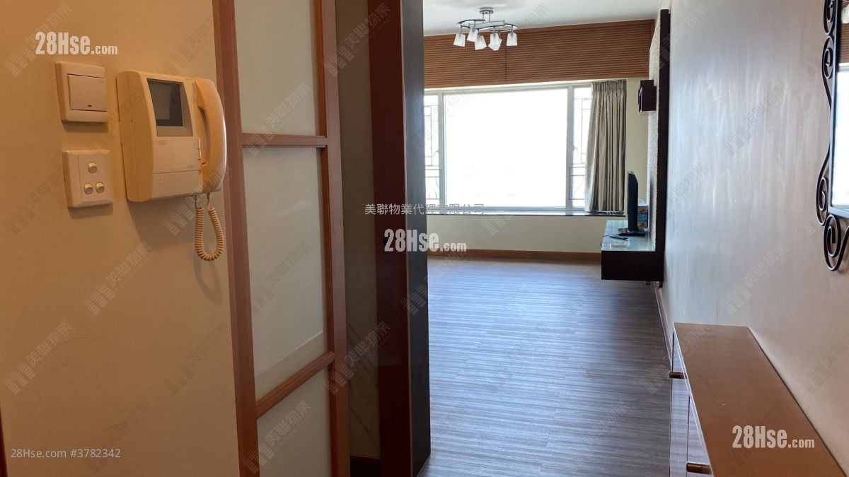 Sorrento Sell 3 Bedrooms 762 ft²