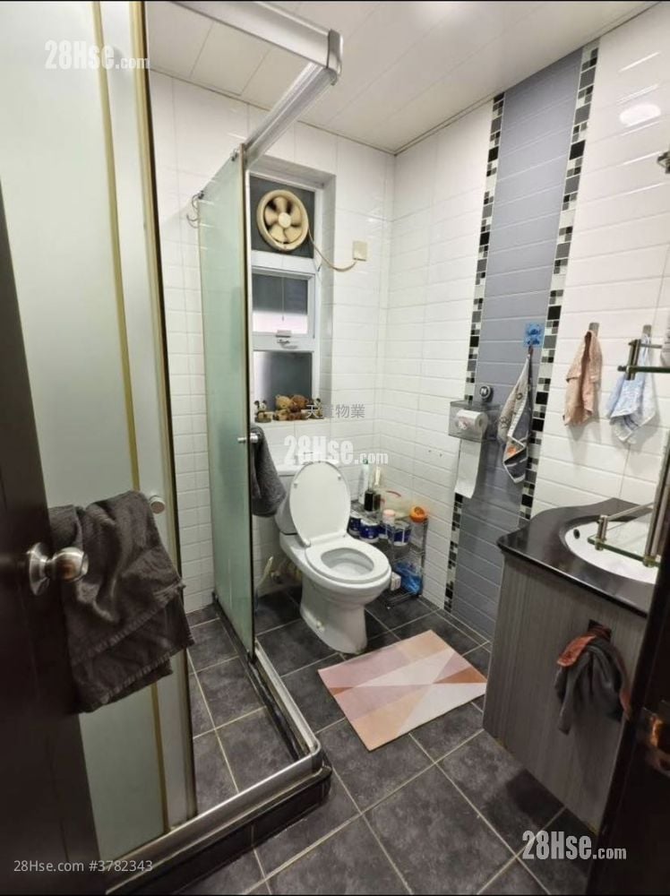 Tsing Chuen Wai Sell 2 Bedrooms , 1 Bathroom 700 ft²