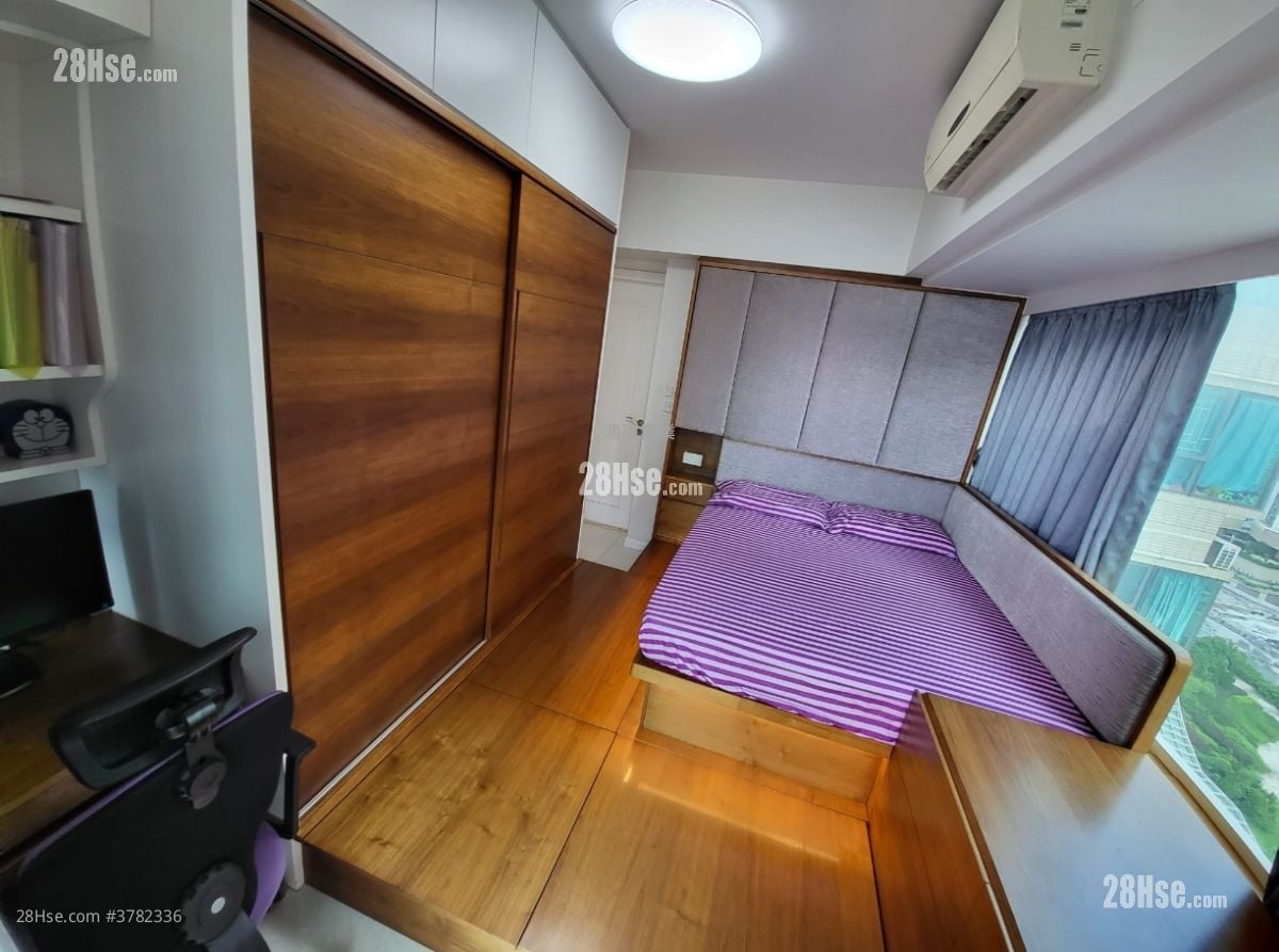 Hemera Sell 819 ft²