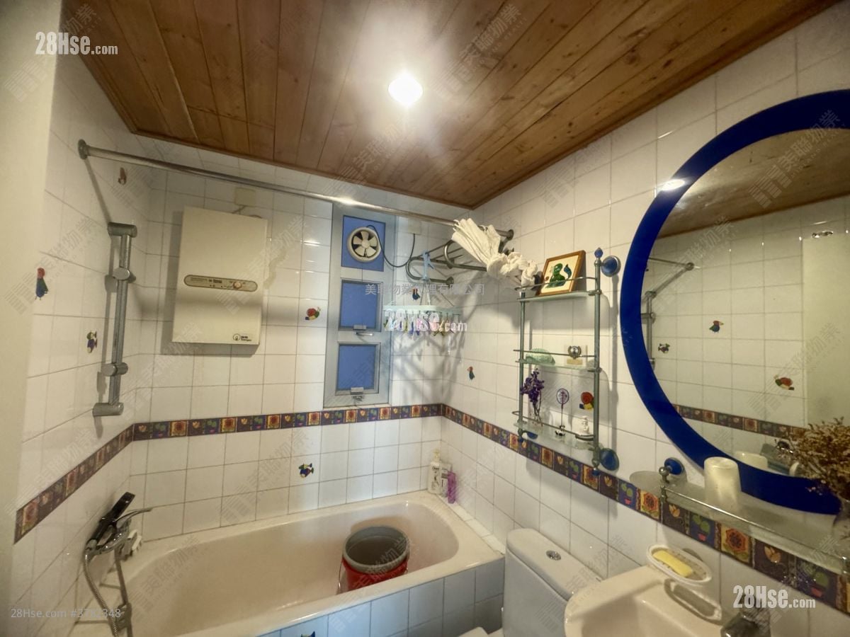 翠湖花园 售盘 3 房 , 2 浴室 742 平方尺