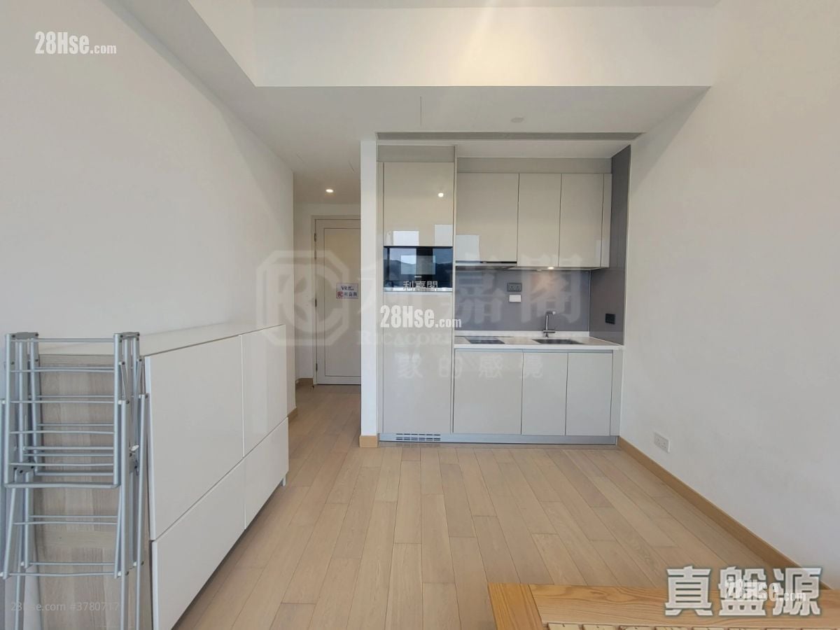 Monterey 租盘 开放式间隔 , 1 浴室 260 平方尺