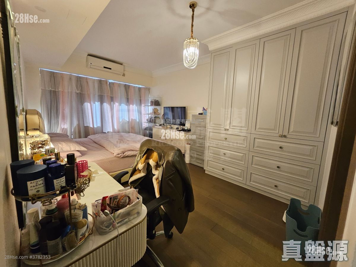 The Zumurud Sell 4 Bedrooms 1,723 ft²