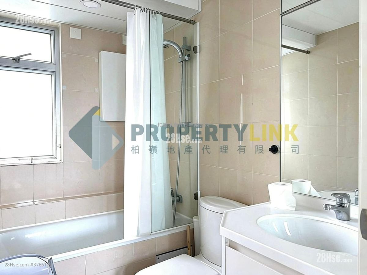 翠丽轩 售盘 3 房 , 2 浴室 696 平方尺