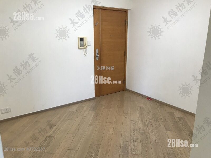 Harbour Place Rental 3 Bedrooms 589 ft²