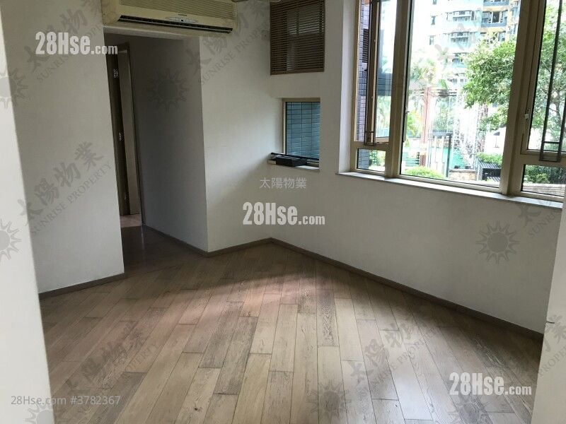 Harbour Place Rental 3 Bedrooms 589 ft²