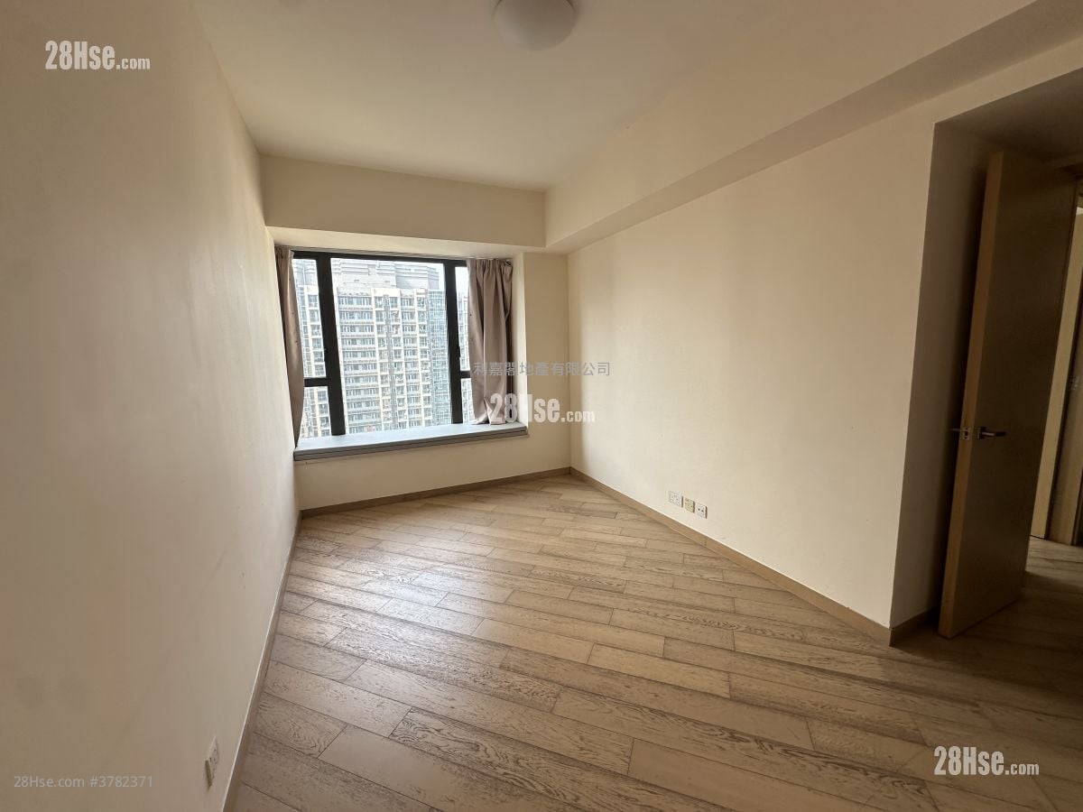 The Visionary Sell 3 Bedrooms 1,034 ft²