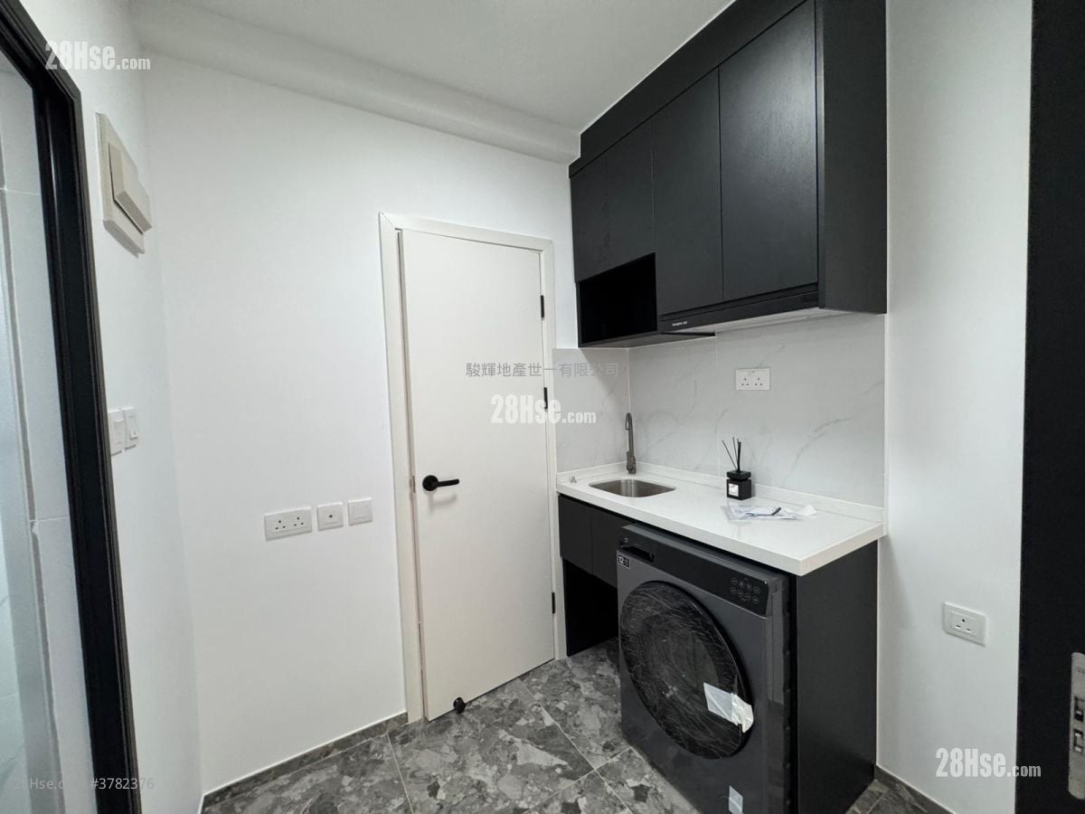 Garden Mansion Rental 1 Bedroom , 1 Bathroom 160 ft²