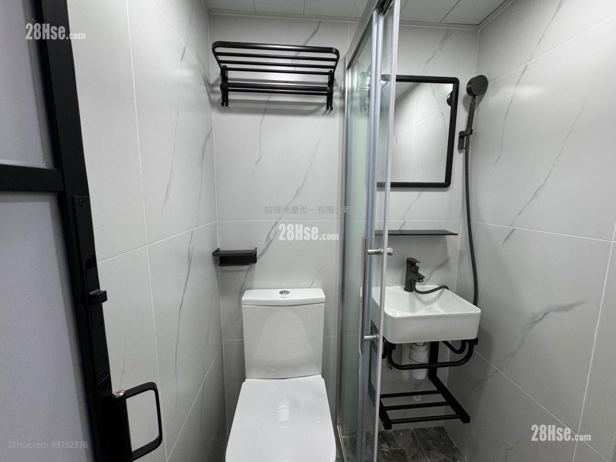 Garden Mansion Rental 1 Bedroom , 1 Bathroom 160 ft²