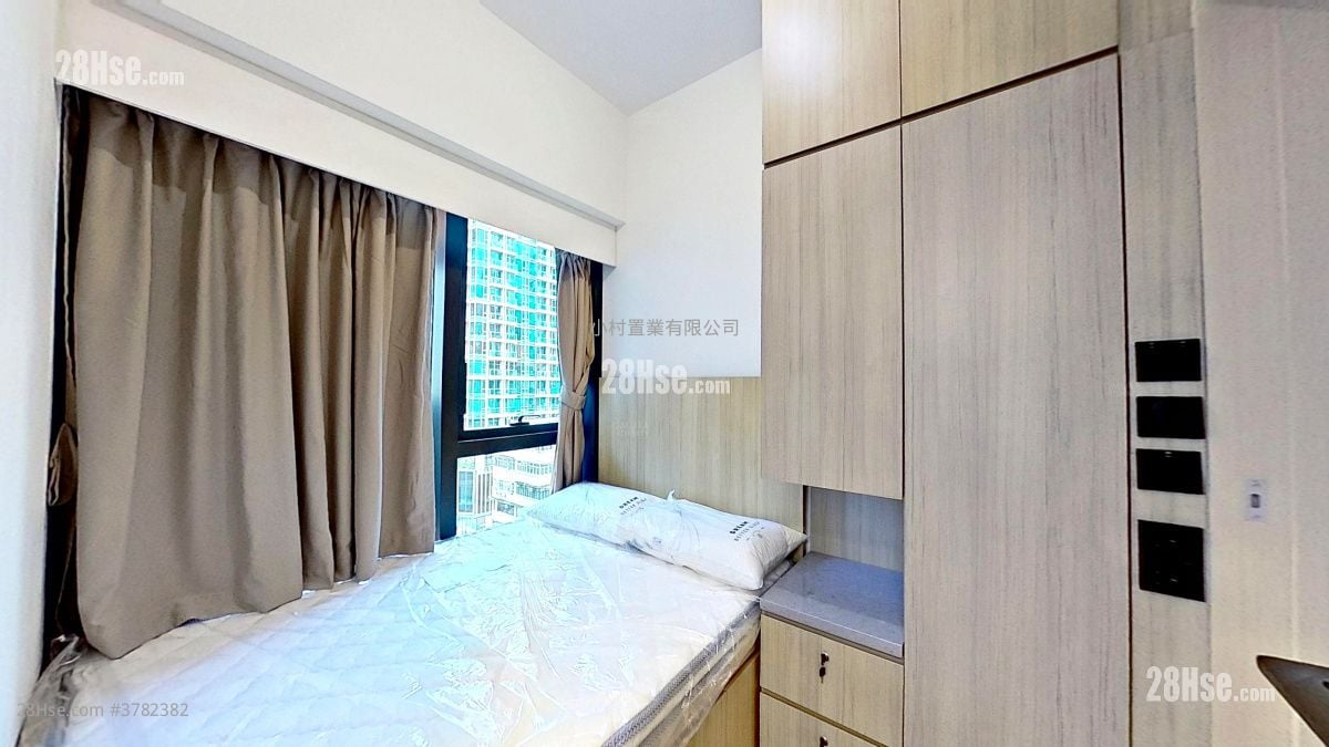 master room: Bright Moon Rental 1 Bedroom , 1 Bathroom 283 ft²