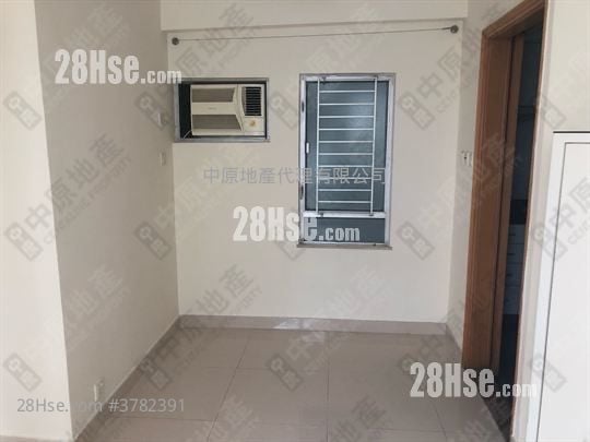 Kingswood Villas Sell 2 Bedrooms , 1 Bathroom 448 ft²