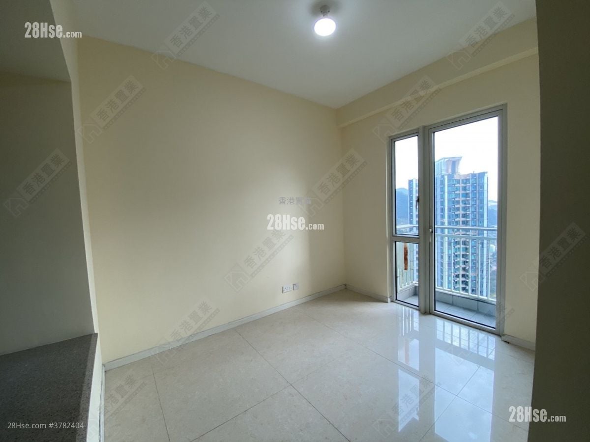 峻滢 售盘 3 房 738 平方尺