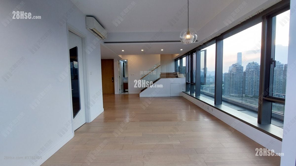 Homantin Hillside Sell 2 Bedrooms , 3 Bathrooms 1,222 ft²