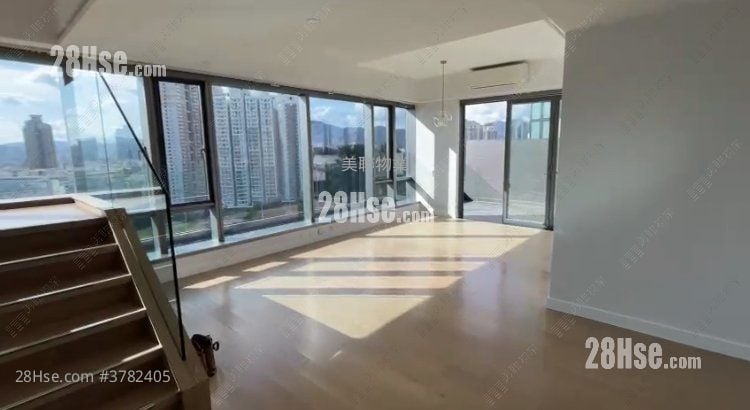 Homantin Hillside Sell 2 Bedrooms , 3 Bathrooms 1,222 ft²