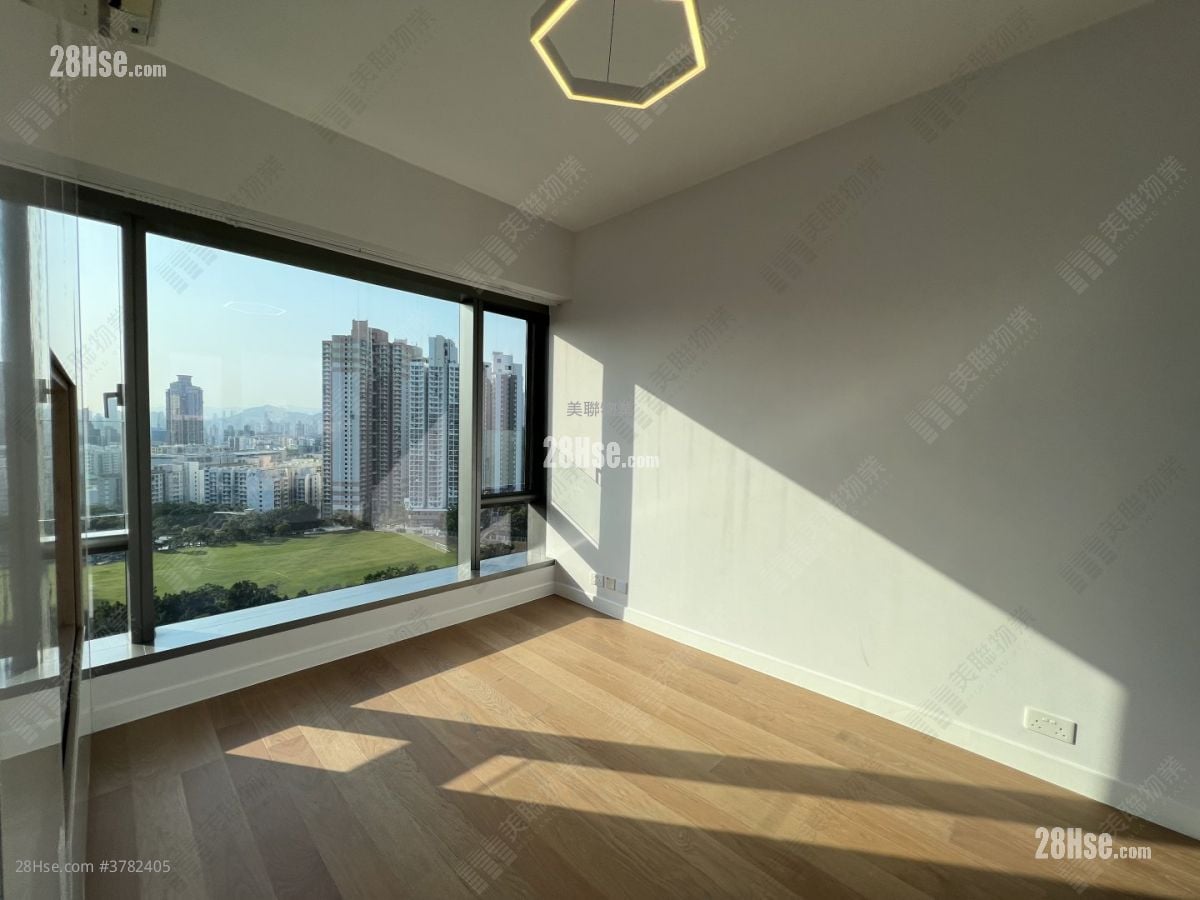 Homantin Hillside Sell 2 Bedrooms , 3 Bathrooms 1,222 ft²