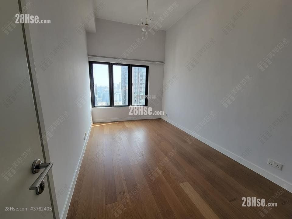 Homantin Hillside Sell 2 Bedrooms , 3 Bathrooms 1,222 ft²