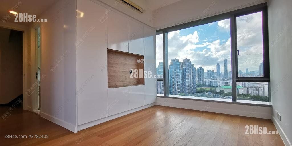 Homantin Hillside Sell 2 Bedrooms , 3 Bathrooms 1,222 ft²