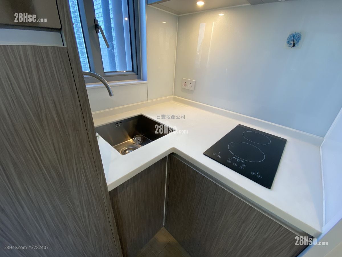 Astoria Crest Rental 1 Bedroom , 1 Bathroom 287 ft²