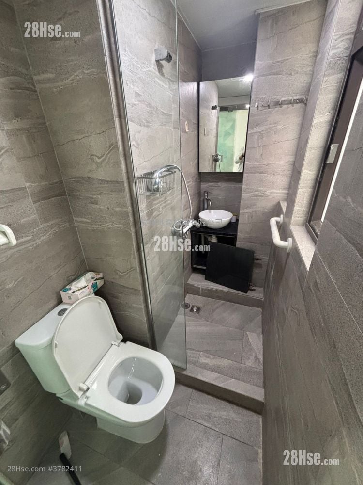 金堂大厦 租盘 3 房 , 2 浴室