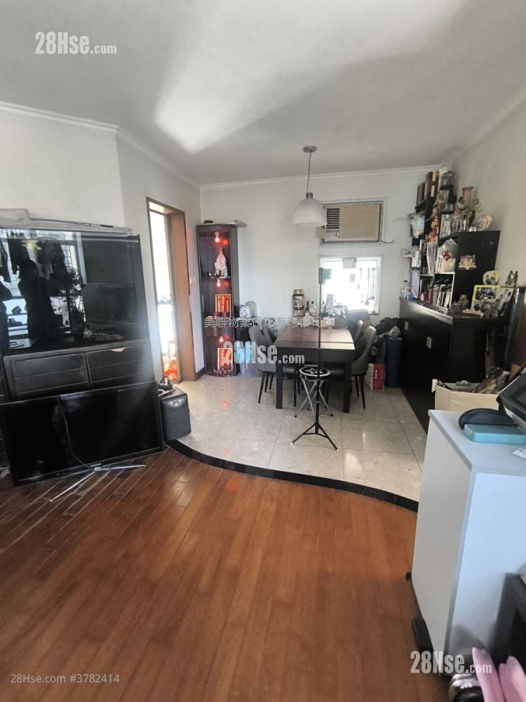 Sceneway Garden Sell 3 Bedrooms , 2 Bathrooms 718 ft²