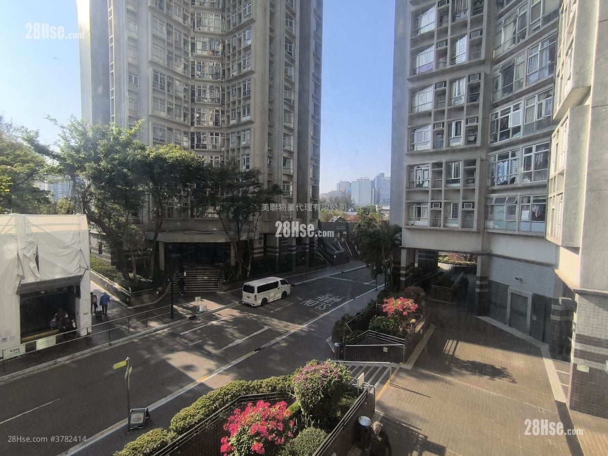 Sceneway Garden Sell 3 Bedrooms , 2 Bathrooms 718 ft²