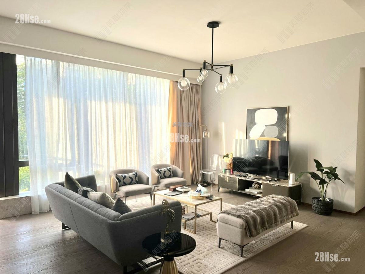 Mont Rouge Sell 3 Bedrooms , 4 Bathrooms 1,743 ft²