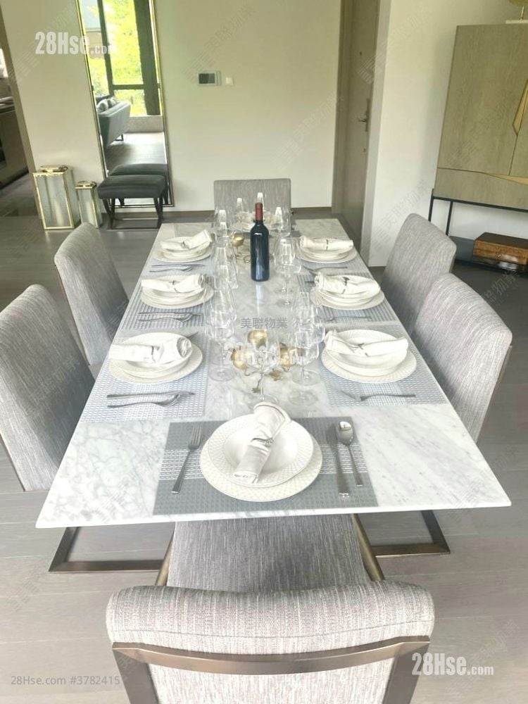 Mont Rouge Sell 3 Bedrooms , 4 Bathrooms 1,743 ft²