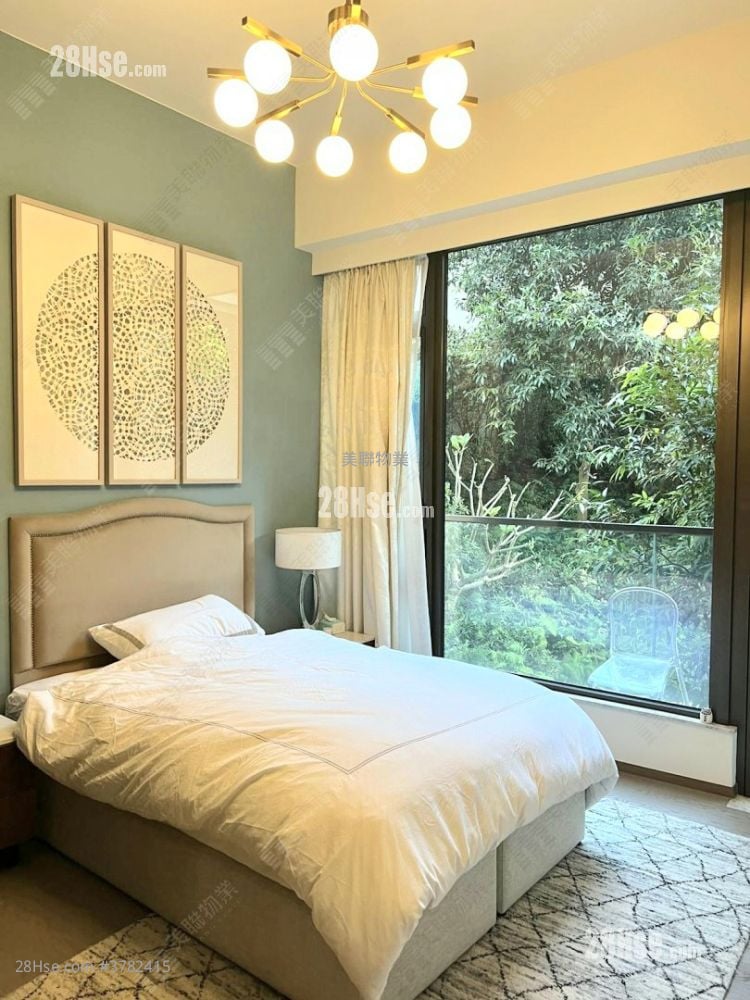 Mont Rouge Sell 3 Bedrooms , 4 Bathrooms 1,743 ft²