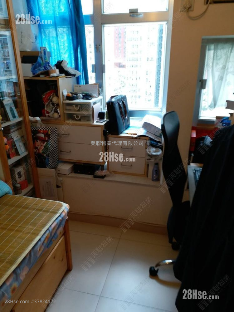 Sceneway Garden Sell 3 Bedrooms , 1 Bathroom 614 ft²