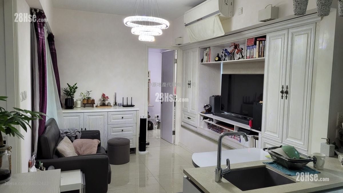 Trinity Towers Sell 1 Bedroom 362 ft²